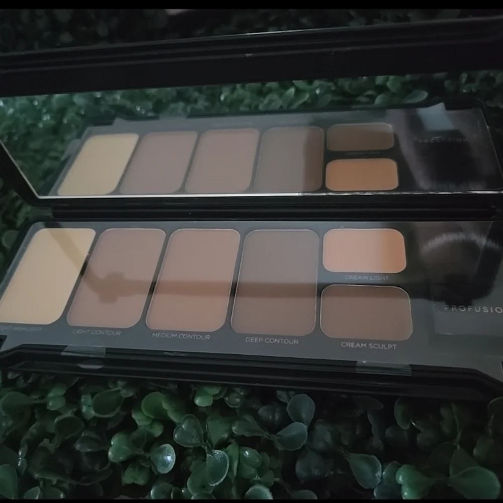 PROFUSION Cosmetics Contour Palette & Brush 6 Shades NIB